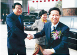 原陜西省副省長鞏德順視察利君